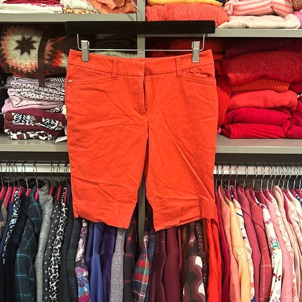 WHBM red Bermuda shorts size 00S
